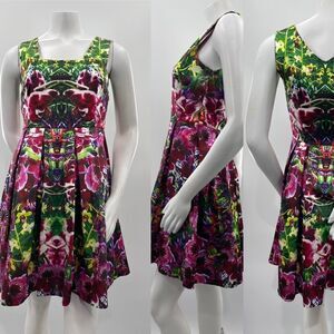 3For$20 Yuni Pink Burgundy Green Flower Print  Dress Size: 2/4